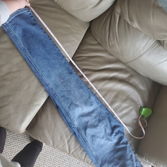 Madewell 10" High-Rise Roadtripper Jeans in Ridgefield Wash: Zip-Front Edition - Picture 15 of 16